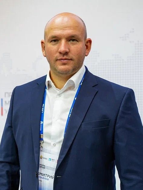 Михайлов Дмитрий Владимирович.
